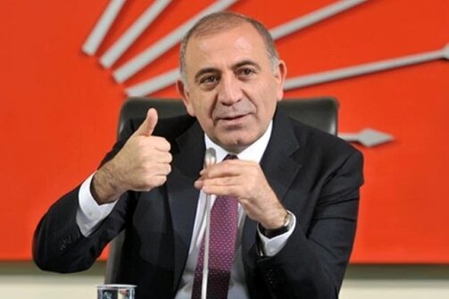 CHP’li Gürsel Tekin, devlet açısından önem taşıyan tarihi meselelerde yaklaşımın