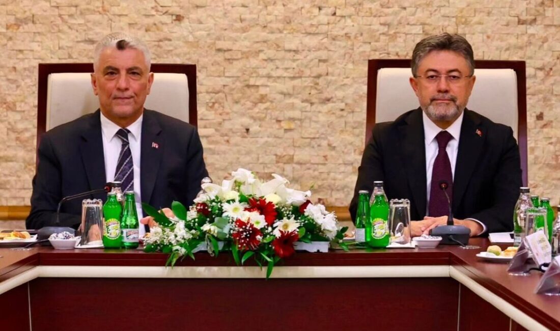 Ticaret Bakanı Ömer Bolat ve Tarım ve Orman Bakanı İbrahim