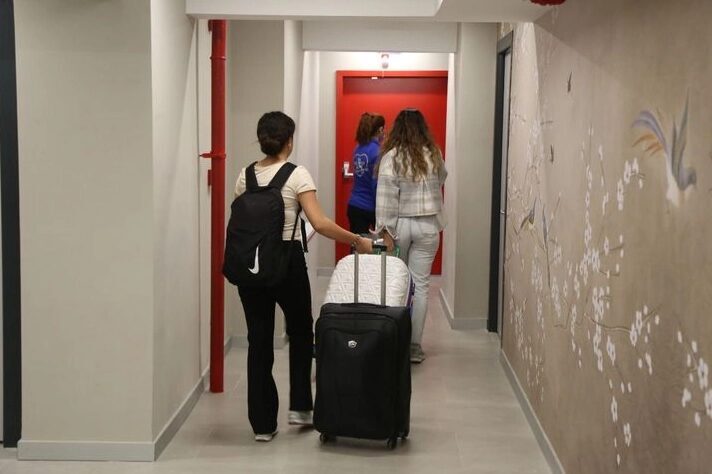 İstanbul Büyükşehir Belediyesi’nin, üniversite eğitimi için İstanbul’a gelen gençlere barınma