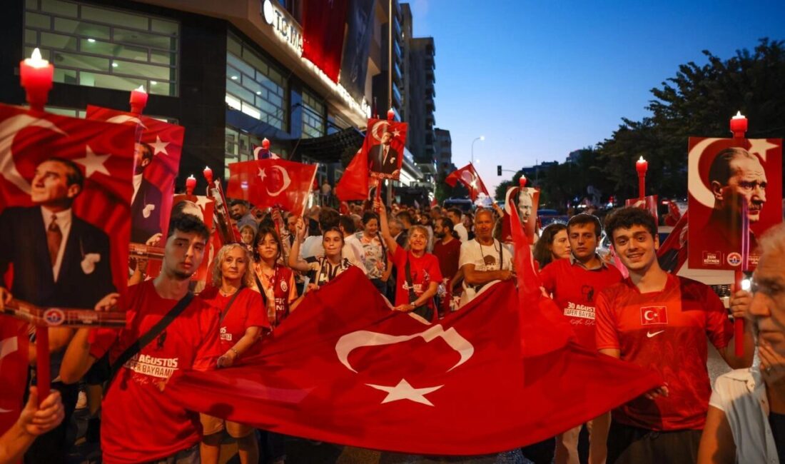 30 Ağustos Zafer Bayramı’nın 104. yılı, Maltepe’de binlerce vatandaşın katıldığı