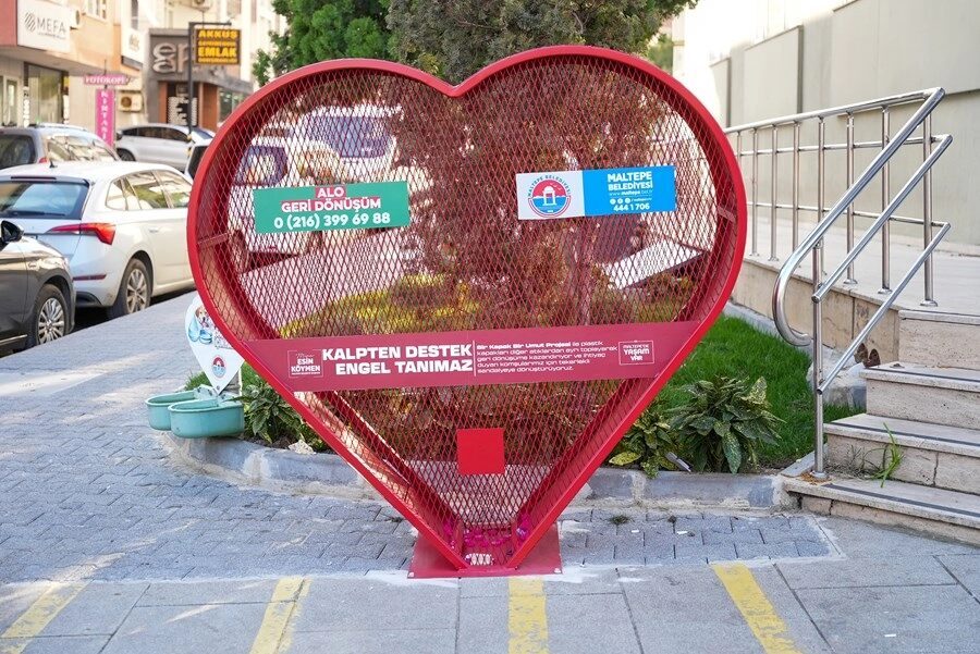 İstanbul Maltepe Belediyesi, “Bir Kapak Bir Umut” isimli plastik kapak