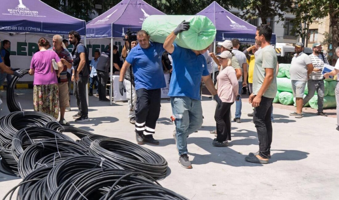 İzmir Büyükşehir Belediyesi, domates ve çilek üreticilerinin bir yıllık emeğini