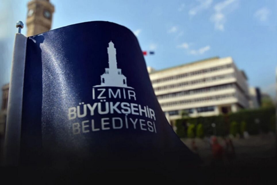 İzmir Büyükşehir Belediyesi, müzik ve sahne çalışmalarına ilgi duyan İzmirliler
