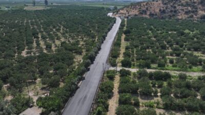İzmir Büyükşehir Belediyesi, Efes Selçuk’ta başlattığı yol seferberliği kapsamında Zeytinköy