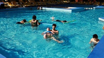 İzmir Efes Selçuk Belediyesi’nin katkılarıyla, Engelsiz Yaşam Merkezi’nde eğitim alan