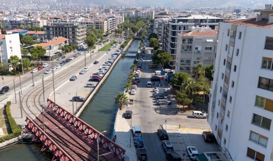 İzmir Büyükşehir Belediyesi İZSU ekipleri, Körfez’e ulaşan kirliliği azaltmak için
