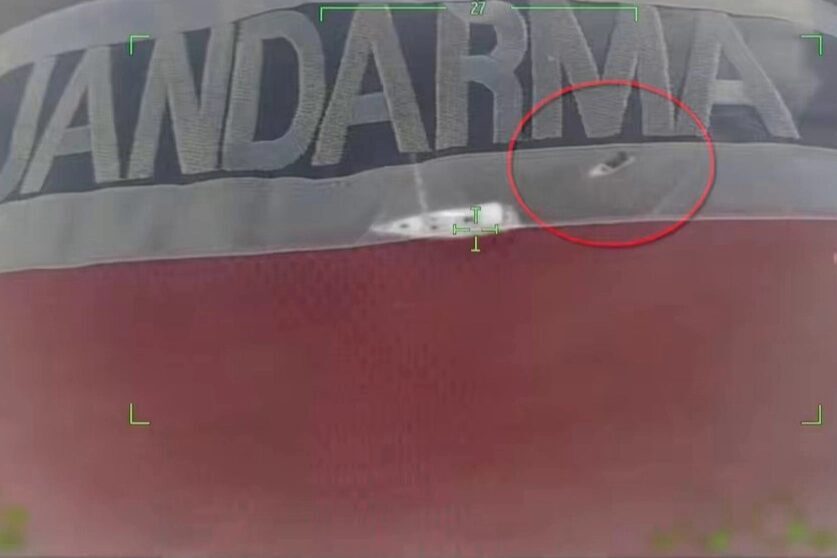 İzmir ve Muğla’da Jandarma ve Sahil Güvenlik ekiplerinin ortak operasyonunda