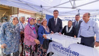 İzmir Büyükşehir Belediyesi, İzmir’in bereketli topraklarında alın teriyle üretim yapan