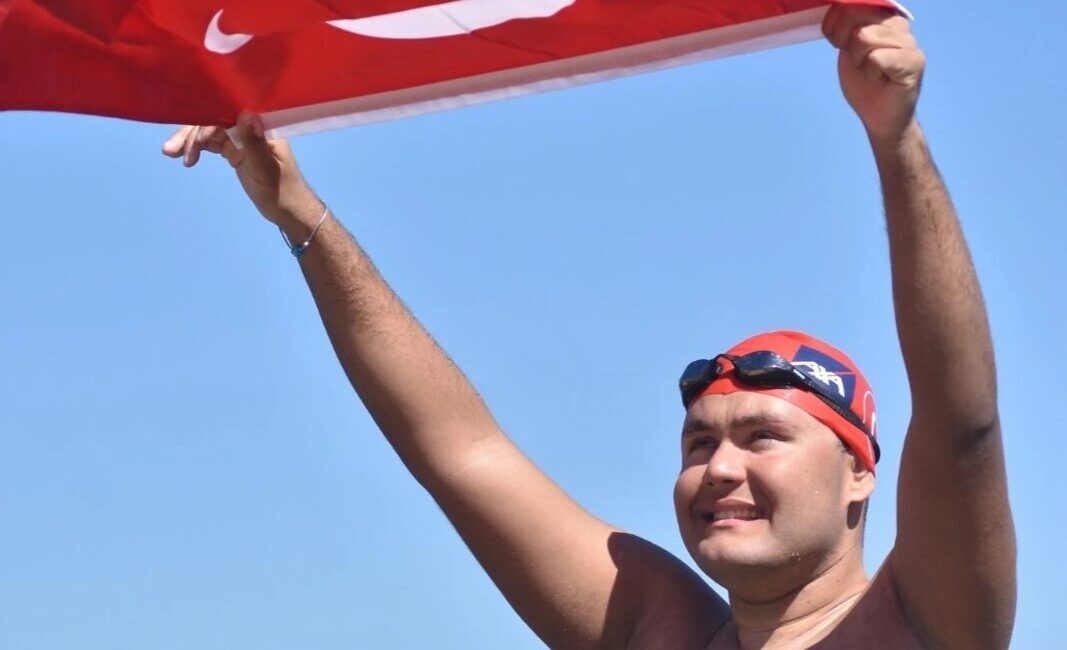 İzmir Büyükşehir Belediyesi Spor Kulübü çatısı altında başarılı kariyerini sürdüren