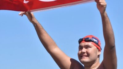 İzmir Büyükşehir Belediyesi Spor Kulübü çatısı altında başarılı kariyerini sürdüren