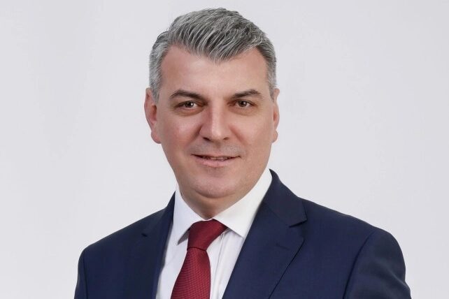 İzmit Belediyesi Başkan Vekili Lütfü Obuz tarafından yapılan görevlendirmeyle Hamit