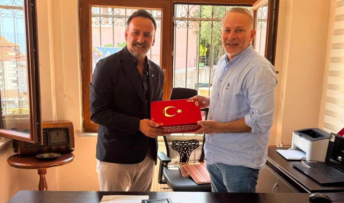 İzmit Belediyesi Köy Hizmet Masası Sorumlusu İsmail Akdeniz, doğum günleri