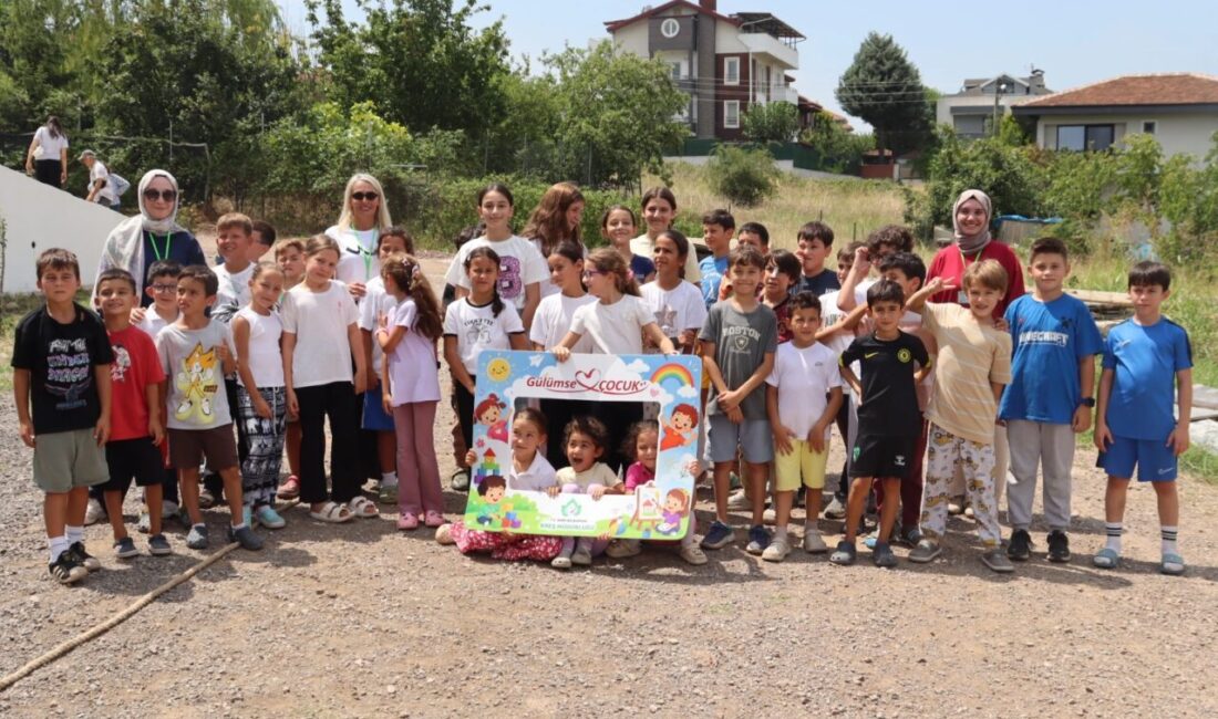 İzmit Belediyesi tarafından kentin farklı mahallelerinde düzenlenen Geleneksel Oyun Etkinlikleri