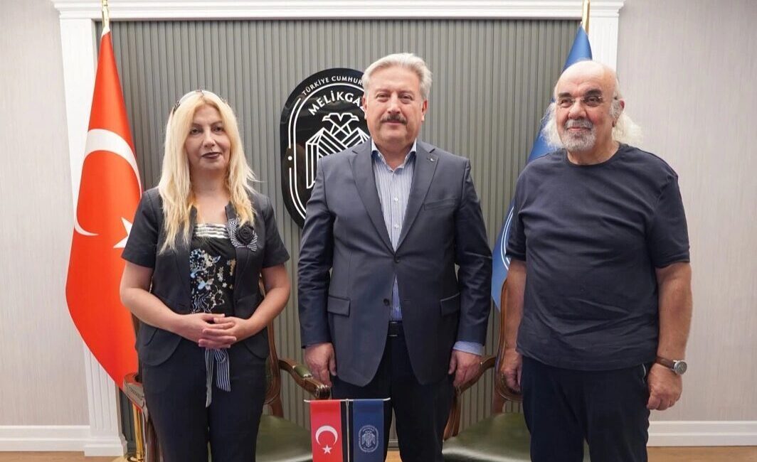 Kayseri Büyükşehir Gazeteciler heyeti Melikgazi Belediye Başkanı'na konuk oldu.
