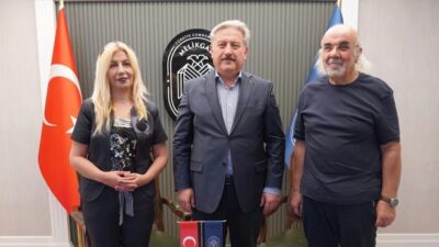 Kayseri Büyükşehir Gazeteciler heyeti Melikgazi Belediye Başkanı'na konuk oldu.