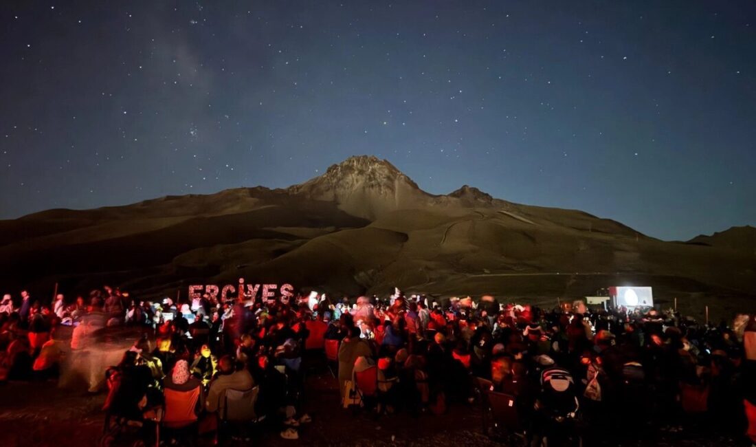 Kayseri Büyükşehir Belediyesi’nin Perseid Meteor Yağmuru Görsel Şölen Etkinliği, 12
