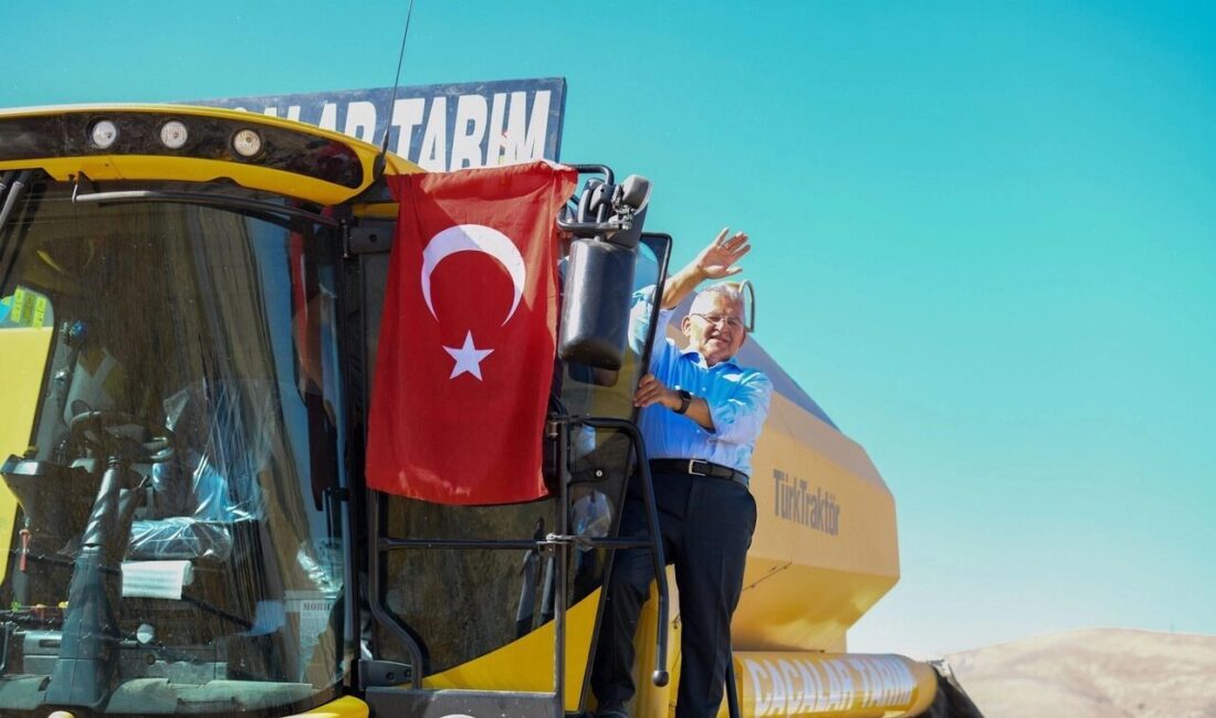 Kayseri Büyükşehir Belediyesi’nin ilkbaharda çiftçilere dağıttığı 360 ton tohumun sahadaki
