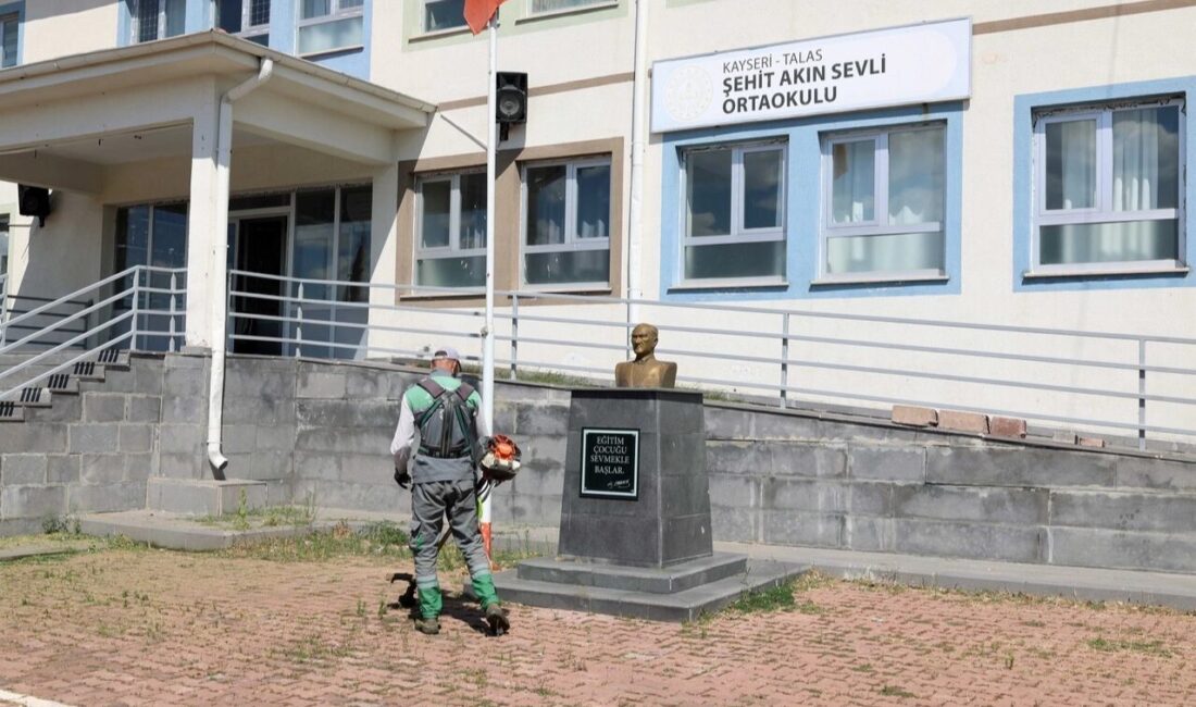 Kayseri Talas Belediyesi, 14 Eylül’de başlayacak yeni eğitim-öğretim yılı öncesi