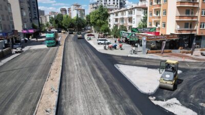 Kayseri Talas Belediyesi, ilçenin ulaşım altyapısını güçlendirmeye yönelik çalışmalarını sürdürüyor.