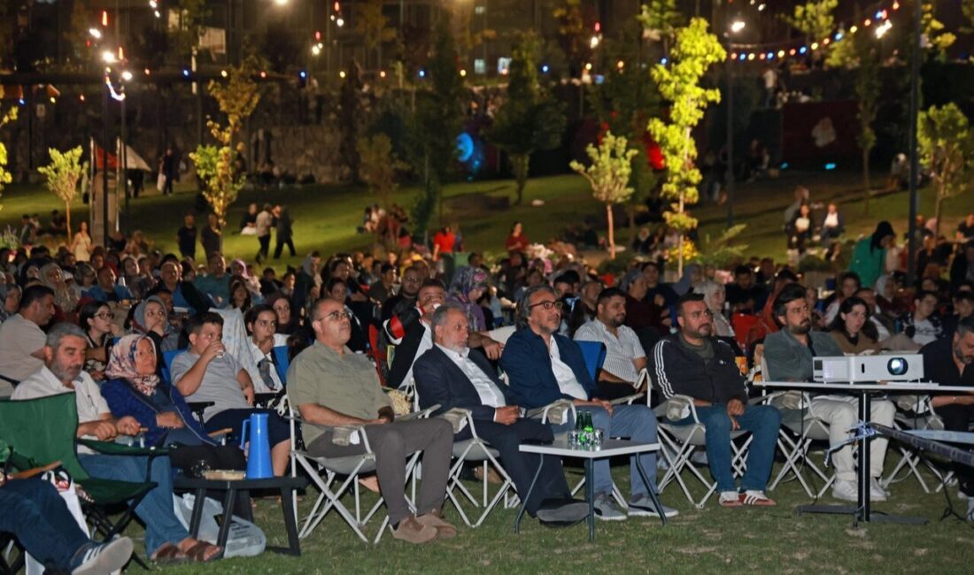 Kayseri Talas Belediyesi'nin Türk Dünyası Millet Bahçesi’nde düzenlediği Açık Hava