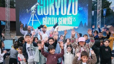 Kocaeli Büyükşehir Belediyesi bünyesinde faaliyet gösteren Kocaeli Bilim Merkezi, yıldızlara