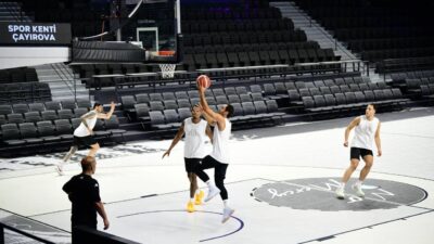 Geçtiğimiz sezon Türkiye Basketbol Ligi’nde çifte kupa kaldırarak, bu yıl