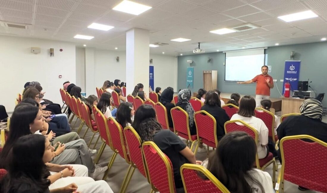 Kocaeli Büyükşehir Belediyesi İtfaiye Dairesi Başkanlığı, yaz döneminde çocuklara yönelik