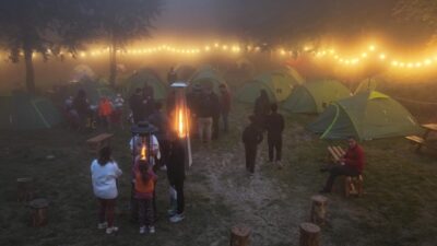 Gökyüzü tutkunlarını Kuzuyayla’da buluşturan Kocaeli Büyükşehir Belediyesi birbirinden renkli etkinliklerle