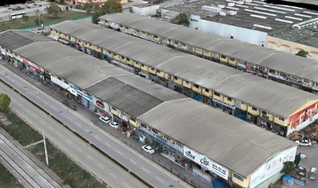 Kocaeli Büyükşehir Belediyesi, kent merkezinde yıllardır çözüm bekleyen önemli bir