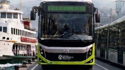 Kocaeli Büyükşehir Belediyesi, 30 Ağustos Zafer Bayramı dolayısıyla tramvay, otobüs
