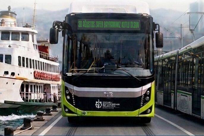 Kocaeli Büyükşehir Belediyesi, 30 Ağustos Zafer Bayramı dolayısıyla tramvay, otobüs