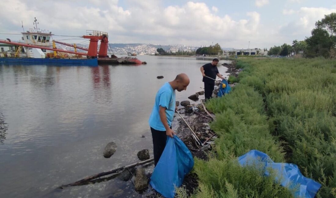 Kocaeli Büyükşehir Belediyesi’ne bağlı Mavi Takım ekipleri, 2026 yılında kıyı