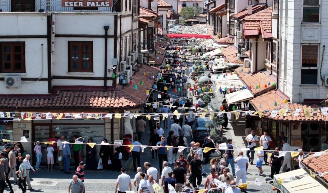 Konya Büyükşehir Belediyesi tarafından düzenlenen “5. Tarihi Çarşılar Alışveriş Günleri”