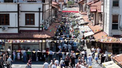 Konya Büyükşehir Belediyesi tarafından düzenlenen “5. Tarihi Çarşılar Alışveriş Günleri”
