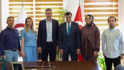 Kütahya Belediye Başkanı Eyüp Kahveci, Türk Eczacılar Birliği 35. Bölge