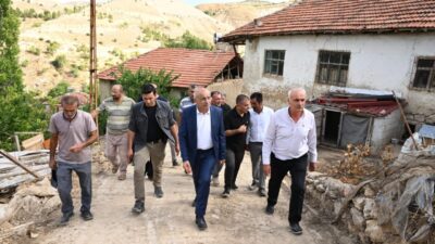 Malatya Büyükşehir Belediye Başkanı Sami Er, Hekimhan’ın Kocaözü Mahallesi’nde selden