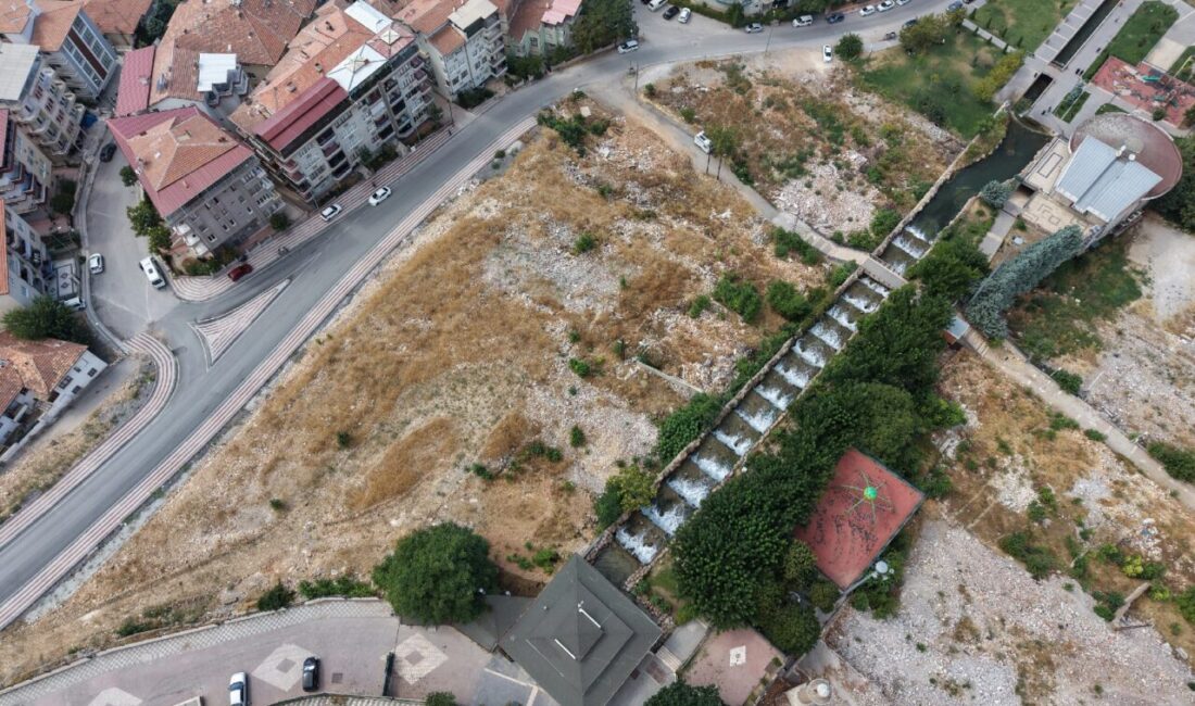 Malatya Büyükşehir Belediye Başkanı Sami Er, şehrin simge mekânlarından, türkülere