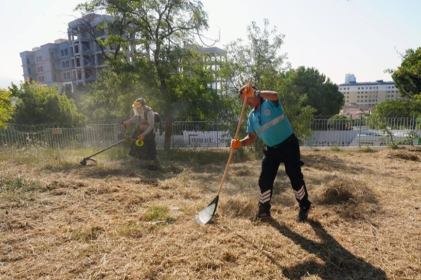 Maltepe Belediyesi, 2026-2027 eğitim-öğretim yılı öncesinde ilçe genelindeki okullarda temizlik