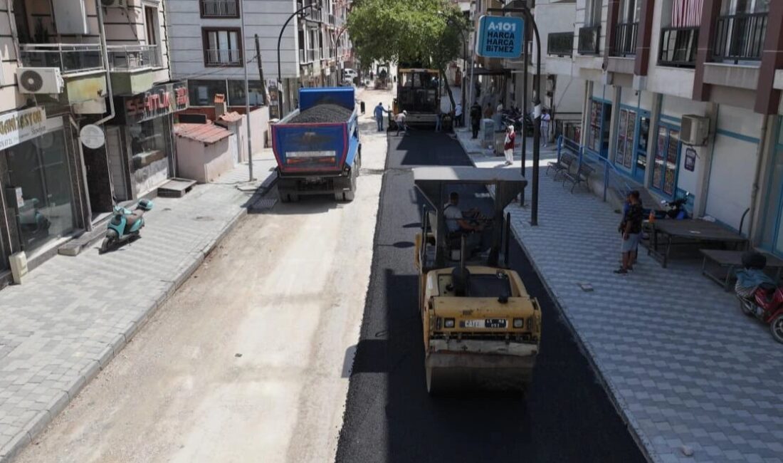 Manisa Büyükşehir Belediyesi, Soma ilçesi Turgutalp Mahallesi Atatürk Caddesi’nde sıcak