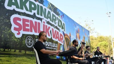 Manisa Büyükşehir Belediyesi tarafından düzenlenen “Akpınar’da Şenlik Var” programı, yeni