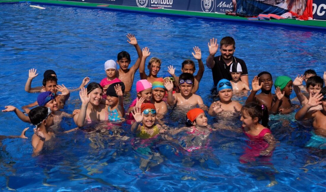 Manisa Büyükşehir Belediyesi tarafından yaz aylarında çocukların sporla buluşması ve