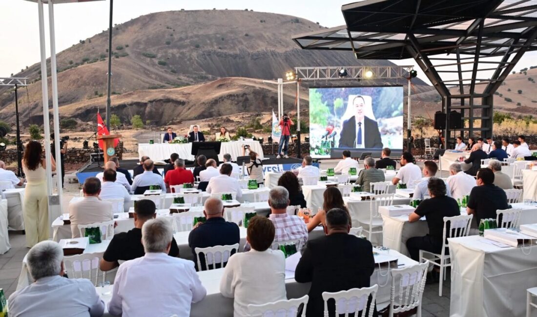 Manisa Büyükşehir Belediye Başkanı Besim Dutlulu, Ağustos Ayı Meclis Toplantısı’nda