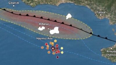 Saat 00.47’den 08.14’e kadar üç kısa süreli mikrodeprem aktivitesi kaydedildi.
