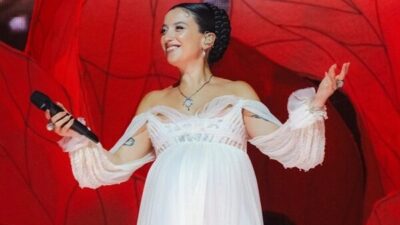 BKM organizasyonuyla önceki akşam Harbiye Cemil Topuzlu Açıkhava Tiyatrosu’nda sahneye