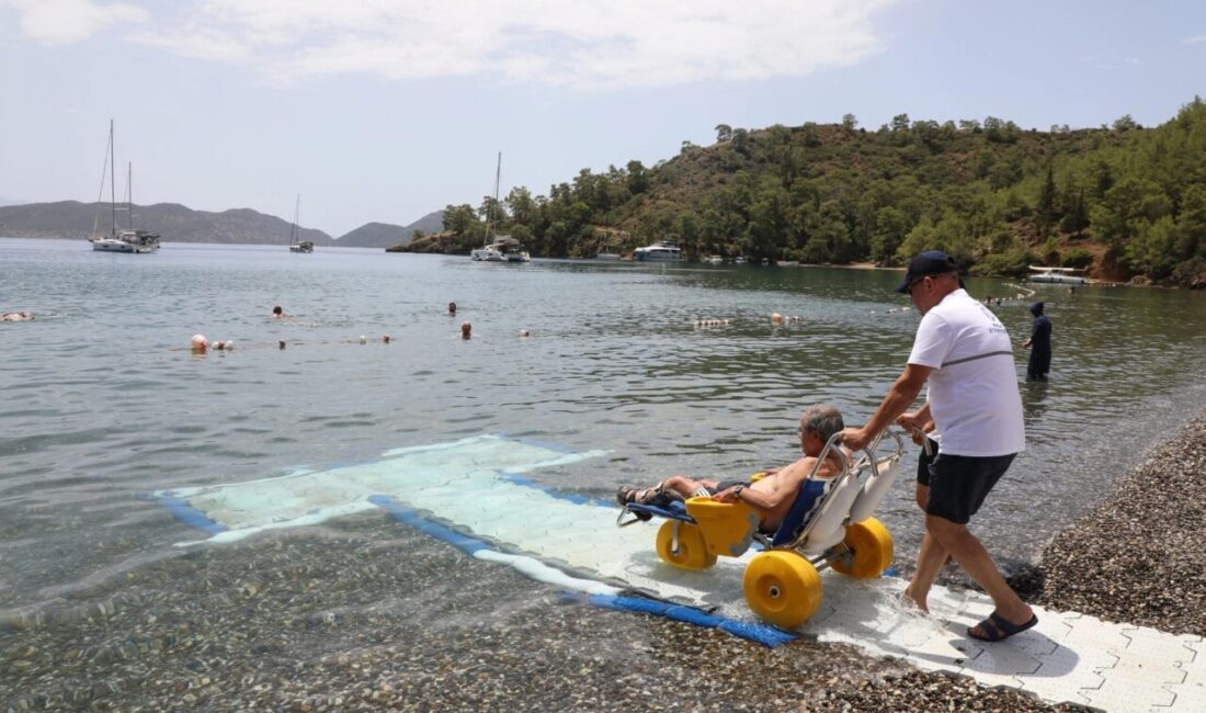 Muğla Büyükşehir Belediyesi, engelli bireylerin denize güvenli, konforlu ve bağımsız