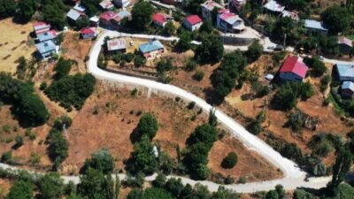Ordu Büyükşehir Belediyesi, ilçelerde ulaşım altyapısını güçlendirmeye ve vatandaşların daha