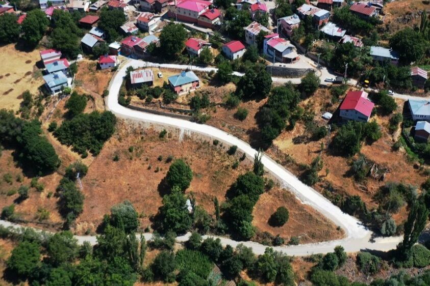 Ordu Büyükşehir Belediyesi, ilçelerde ulaşım altyapısını güçlendirmeye ve vatandaşların daha