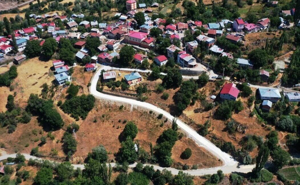 Ordu Büyükşehir Belediyesi, ilçelerde ulaşım altyapısını güçlendirmeye ve vatandaşların daha