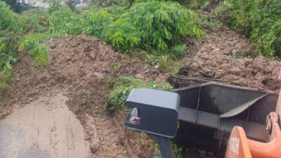 Ordu’da iki gündür etkisini sürdüren yağışlar özellikle kırsal mahallelerde ulaşımı