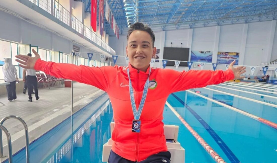 Ordu Büyükşehir Belediye Spor Kulübü Para Yüzme Sporcusu Eda Kaya,